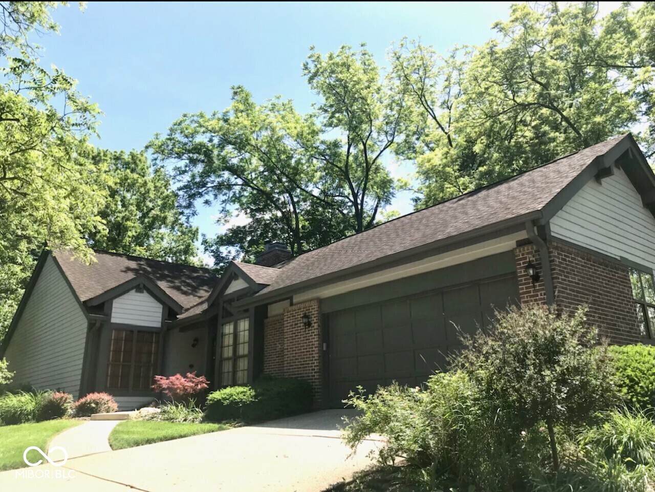 5329 Hawks Point Road Indianapolis, IN 46226 - Photo 1 of 10 Gallery Image 1