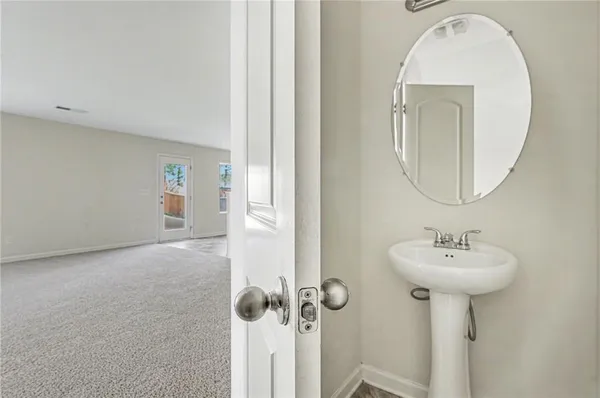 $325,000 | 1160 Pebble Ridge Drive, Hampton, GA 30228