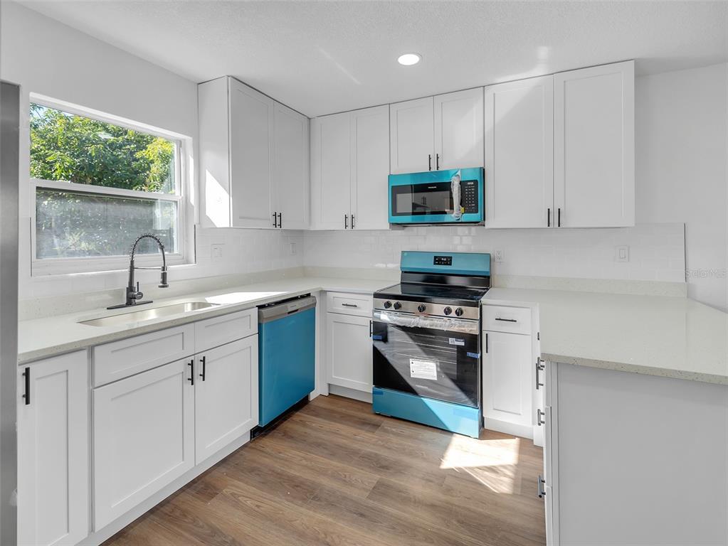 3910 West Robinson Street Orlando, FL 32805 - Photo 2 of 22