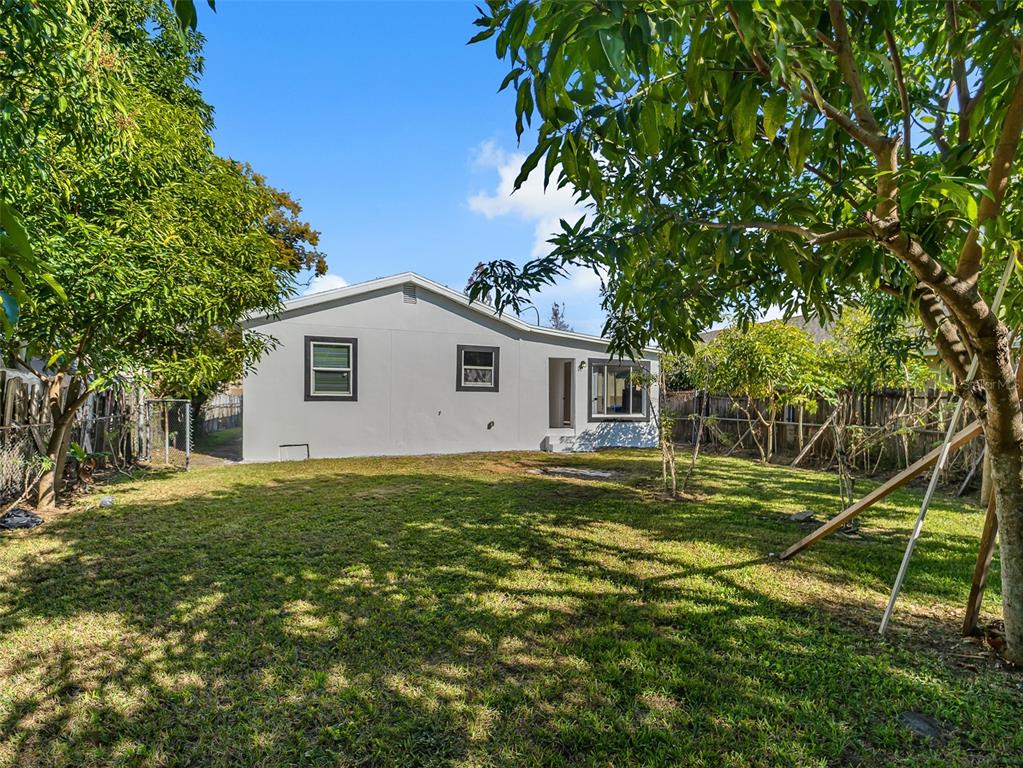 3910 West Robinson Street Orlando, FL 32805 - Photo 5 of 22