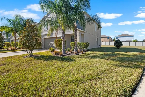 $2,100 | 17201 Beach Buttercup Place, Wimauma, FL 33598