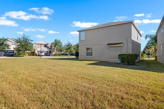 a house view with a outdoor space