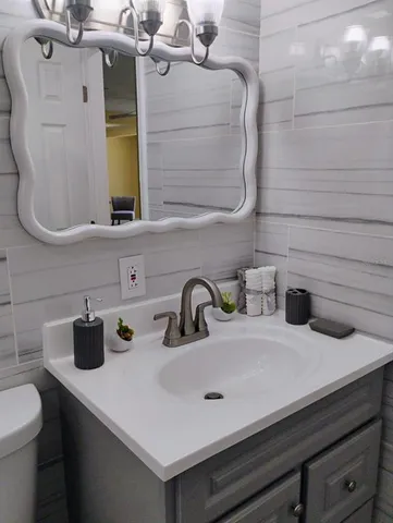 $349,000 | 204 Southwest Granada Lane, Lake City, FL 32024