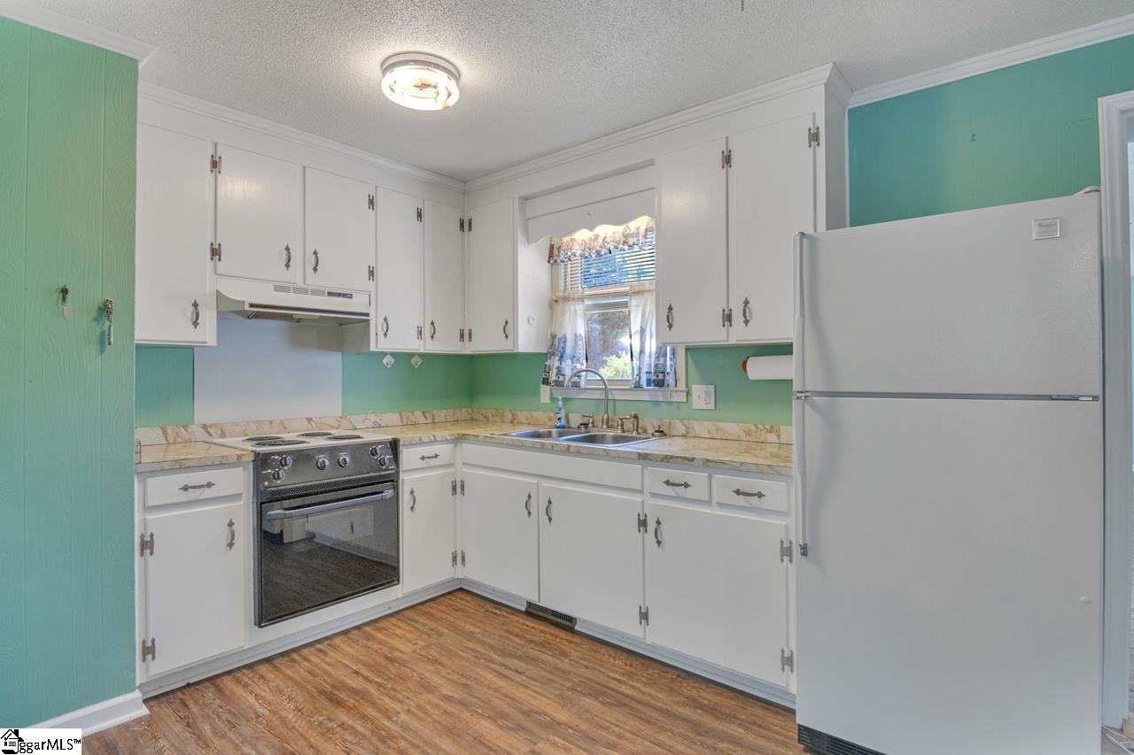 6365 Indian Mound Road Waterloo, SC 29384 - Photo 7 of 26