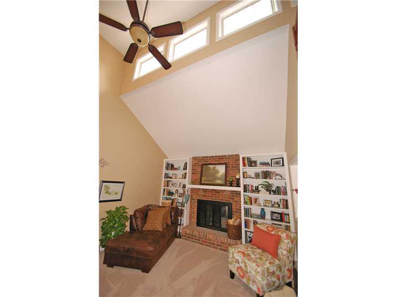 12455 Charing Cross Road Carmel, IN 46033 - Photo 5 of 24 Gallery Image 5