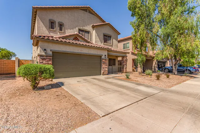 a house view with a outdoor space