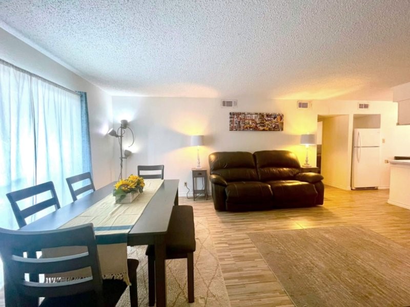 1901 South Voss Road, Unit 18 Houston, TX 77057 - Photo 14 of 23 Gallery Image 14