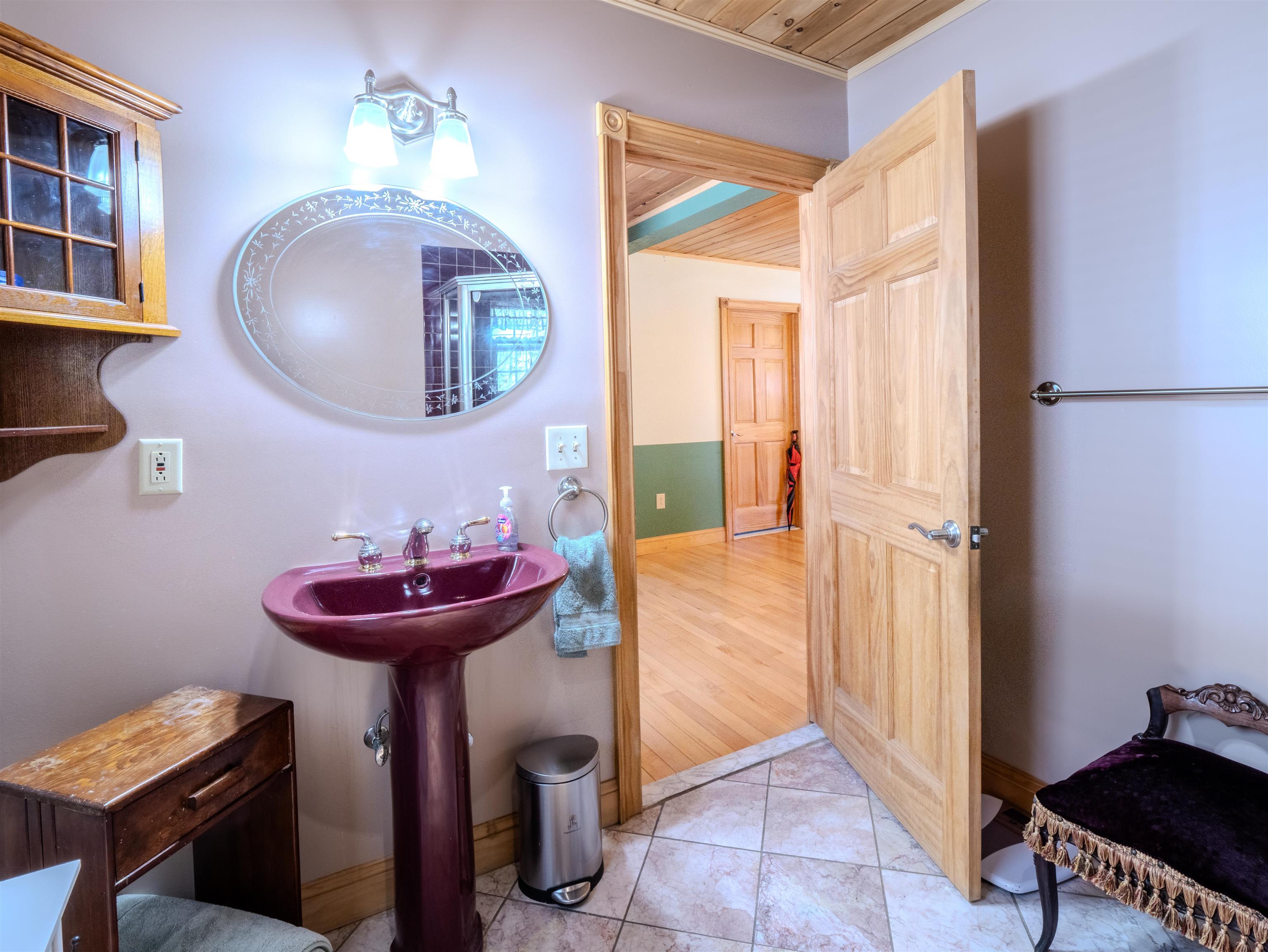 21 Lake Road Poultney, VT 05764 - Photo 15 of 45 Gallery Image 15