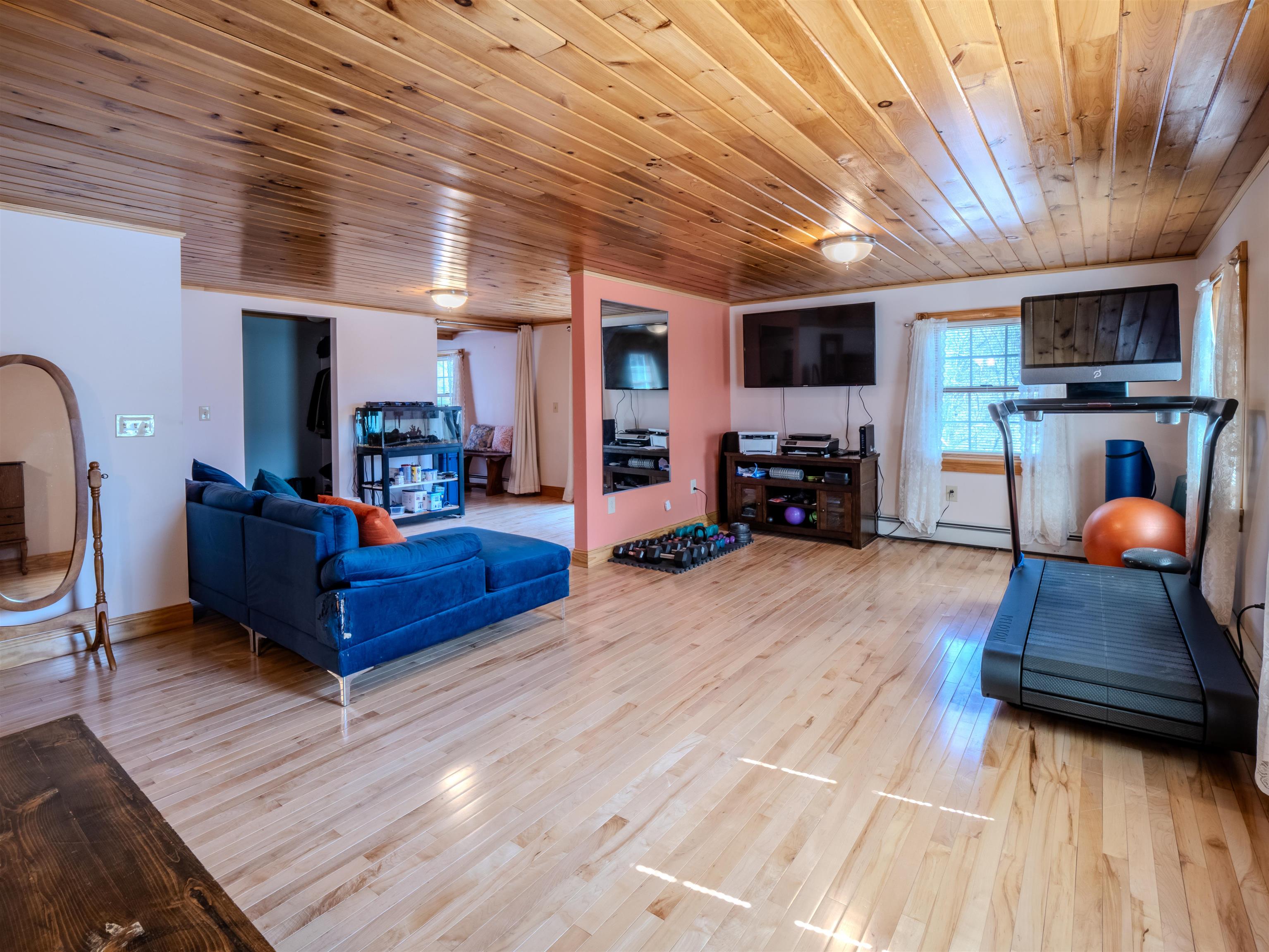 21 Lake Road Poultney, VT 05764 - Photo 18 of 45 Gallery Image 18