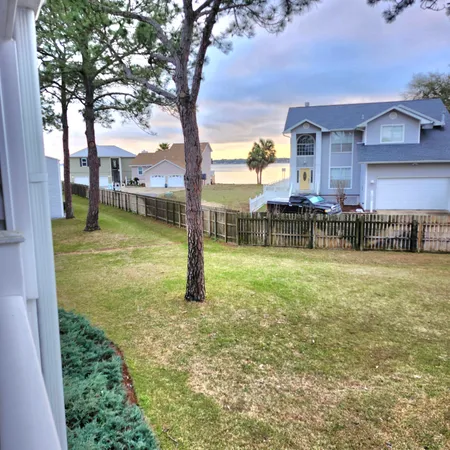 $185,999 | 101 Old Ferry Road, Unit 8D, Shalimar, FL 32579