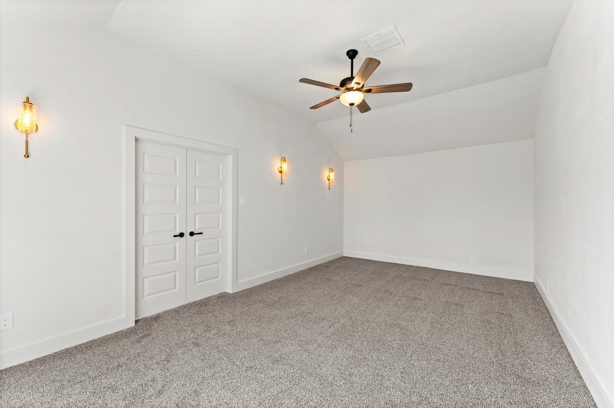 3725 Griggs Road Houston, TX 77021 - Photo 30 of 37 The media room secluded away from all of the bedrooms with room for all of your oversized furniture.