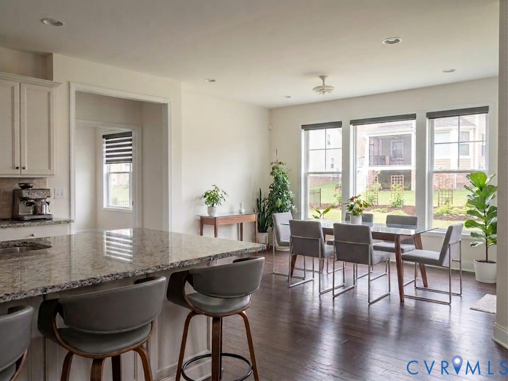 18037 Bay Point Way Moseley, VA 23120 - Photo 2 of 5