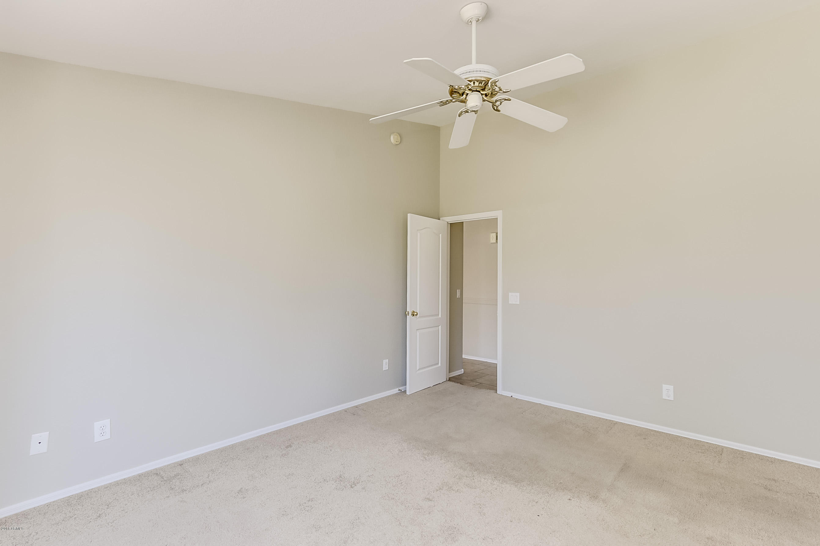 2352 East Smoke Tree Road Gilbert, AZ 85296 - Photo 22 of 37 SmokeTree - 032