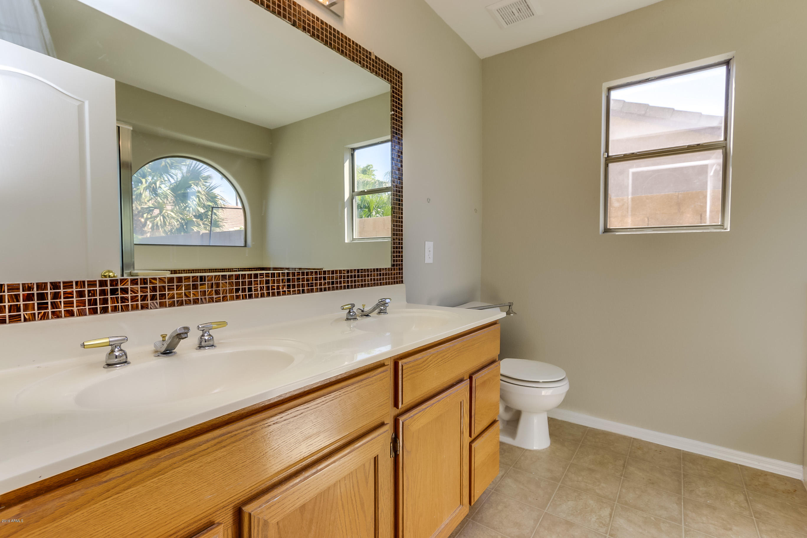 2352 East Smoke Tree Road Gilbert, AZ 85296 - Photo 25 of 37 SmokeTree - 035