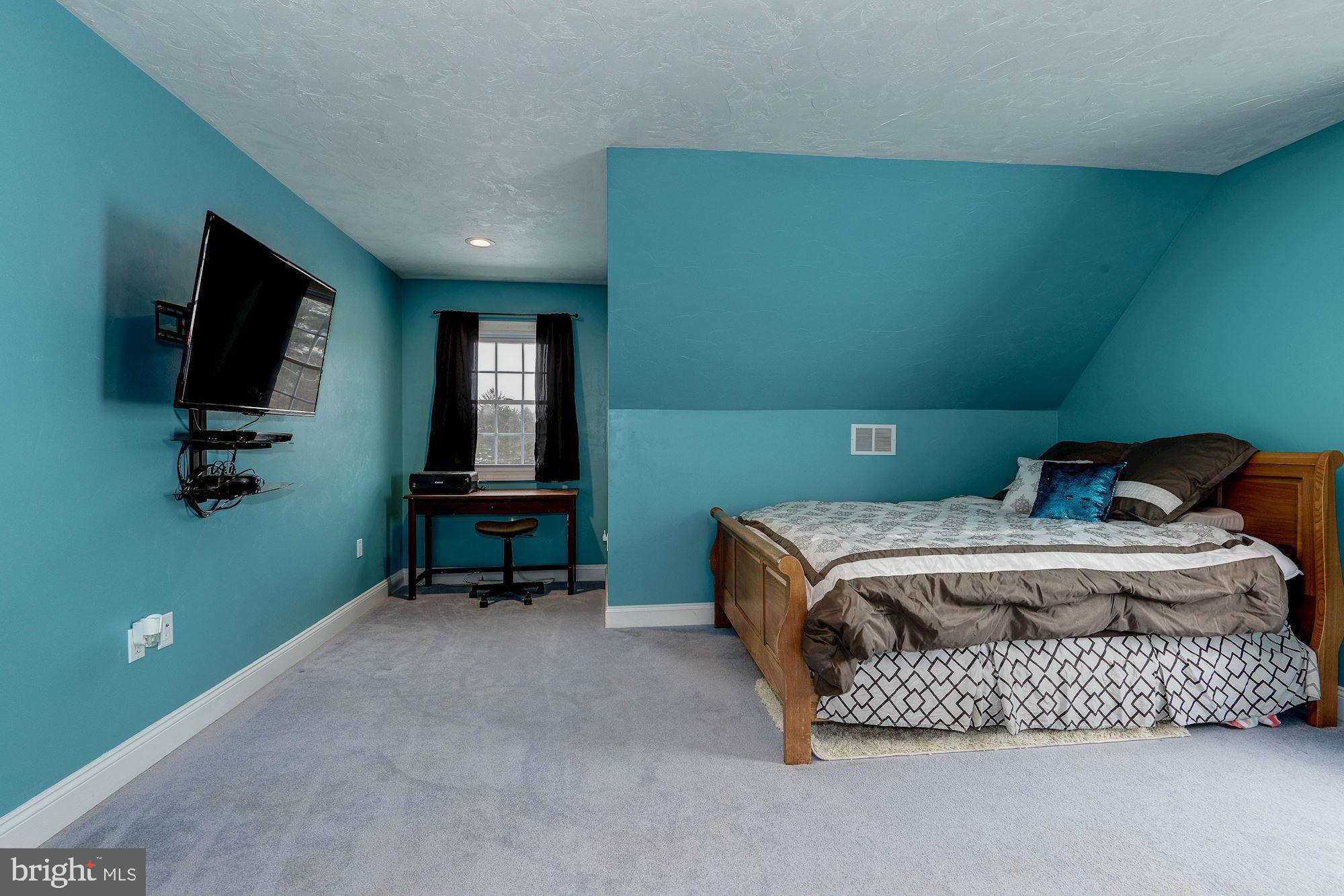 2848 Pleasant Hill Road Hanover, PA 17331 - Photo 18 of 29 Bedroom