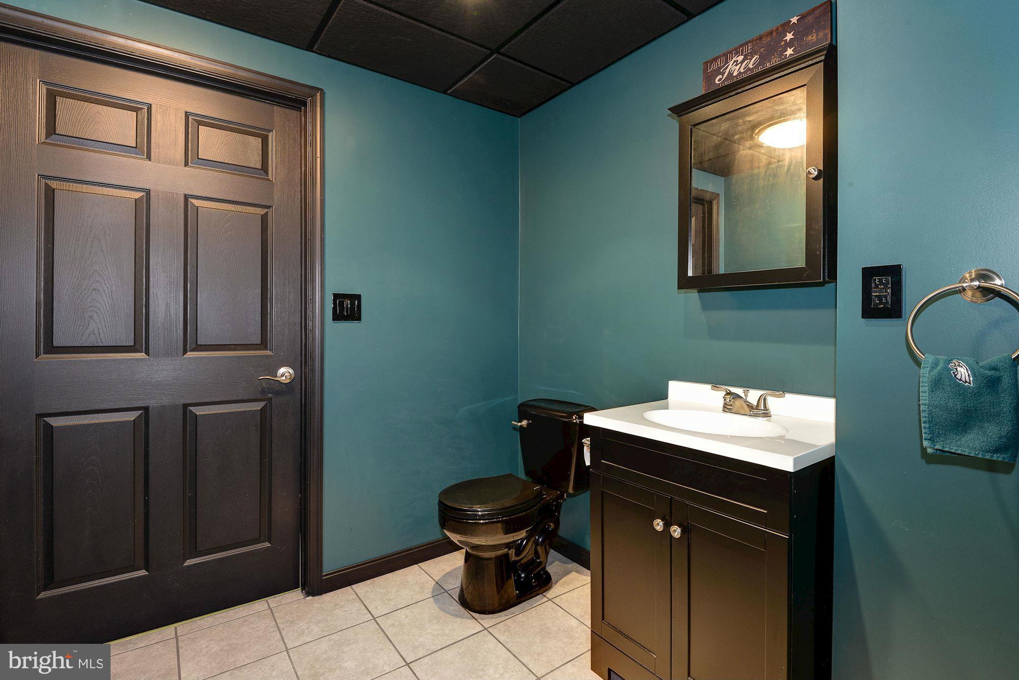 2848 Pleasant Hill Road Hanover, PA 17331 - Photo 27 of 29 Bath