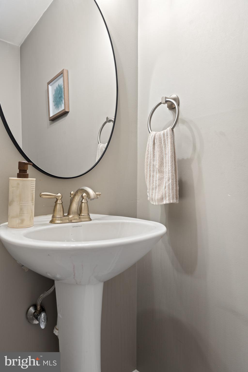 128 Minnich Road Chambersburg, PA 17201 - Photo 13 of 38 Half Bath