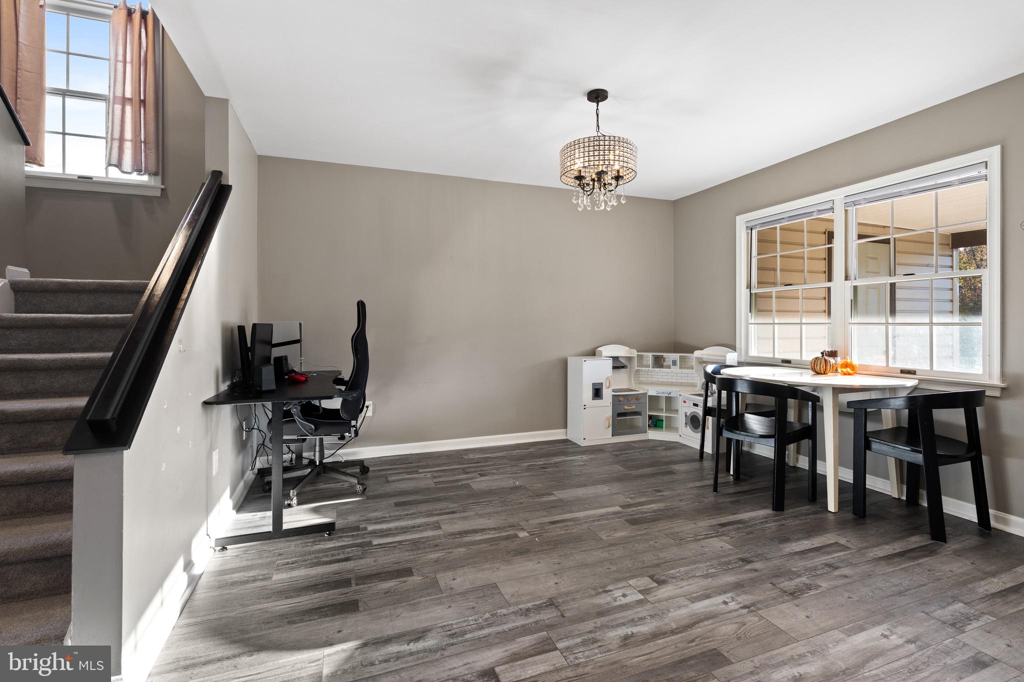 128 Minnich Road Chambersburg, PA 17201 - Photo 10 of 38 Dining Room