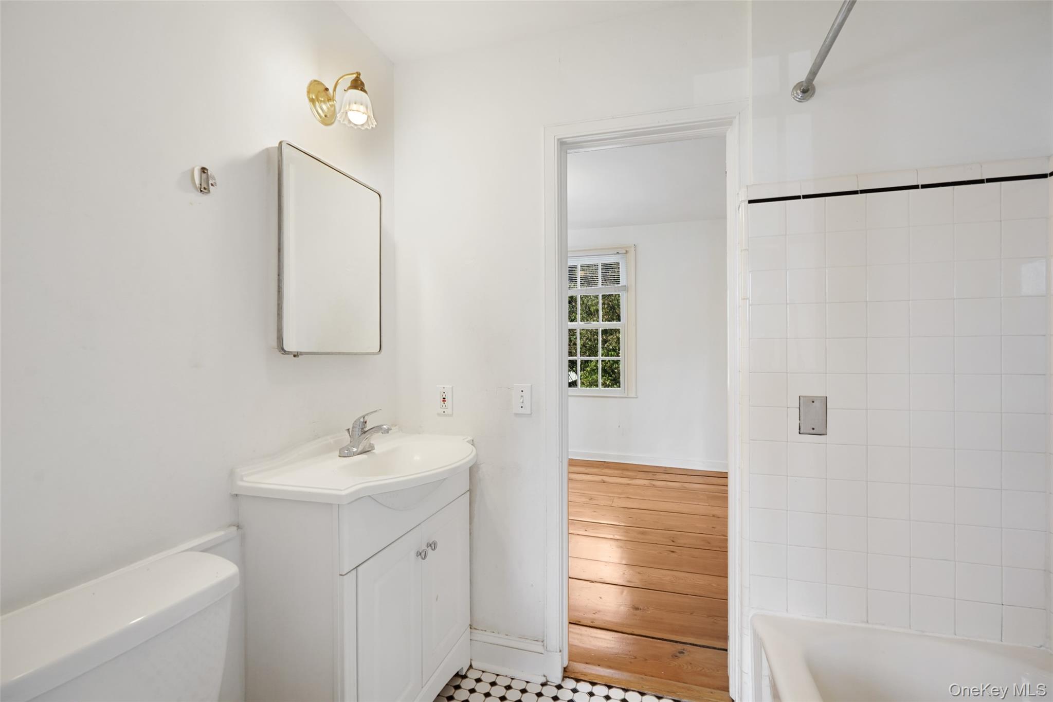 1 Pound Ridge Road Pound Ridge, NY 10576 - Photo 7 of 26 1st floor full bath