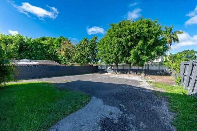 $1,550,000 | 520 Southwest Krome Terrace, Homestead, FL 33030