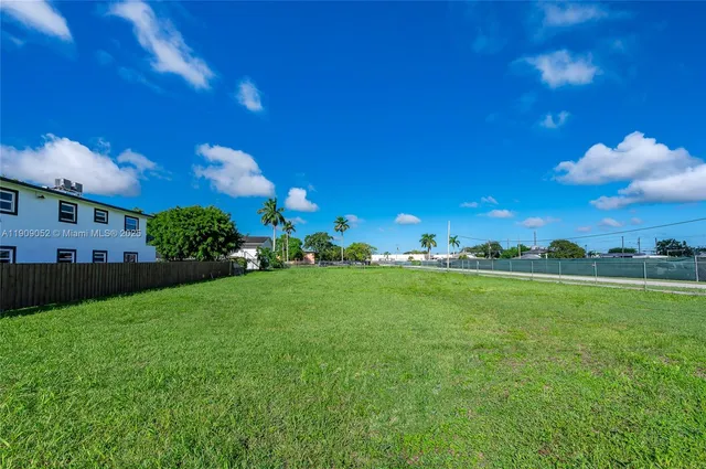 $1,550,000 | 520 Southwest Krome Terrace, Homestead, FL 33030