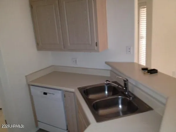 $240,000 | 600 West Grove Parkway, Unit 2061, Tempe, AZ 85283