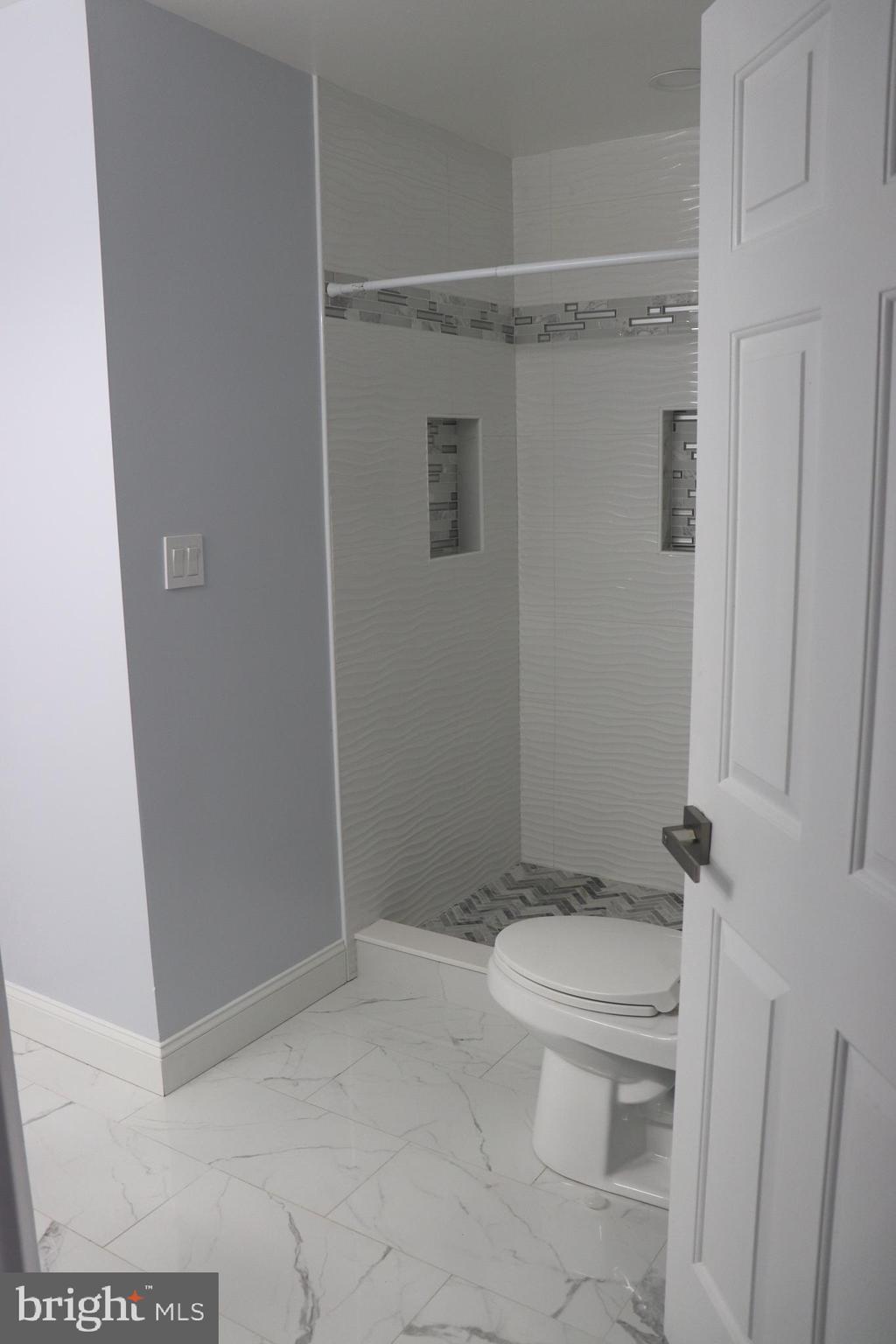 210 Potomac Ridge Drive Fort Washington, MD 20744 - Photo 33 of 41