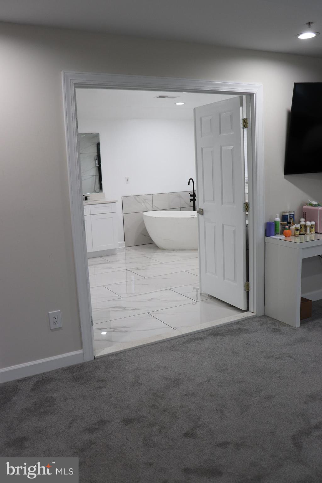 210 Potomac Ridge Drive Fort Washington, MD 20744 - Photo 9 of 41