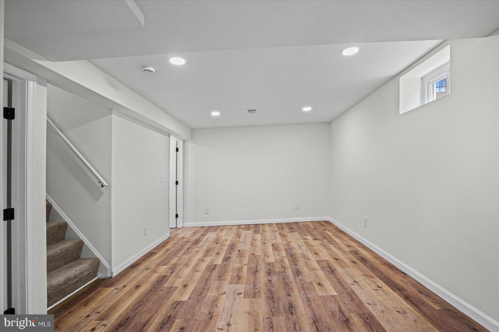 2002 Summit Avenue Baltimore, MD 21207 - Photo 27 of 37