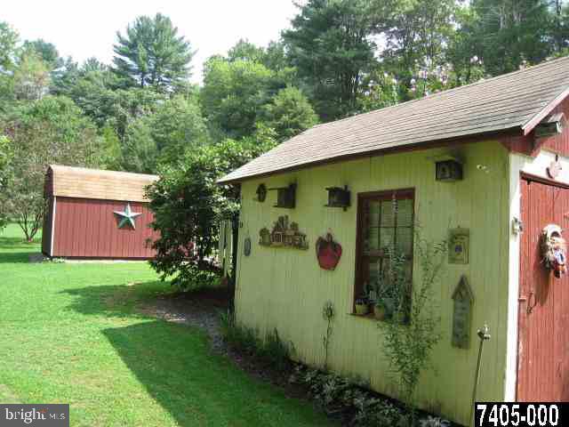 125 Reed Road Airville, PA 17302 - Photo 4 of 23 Gallery Image 4