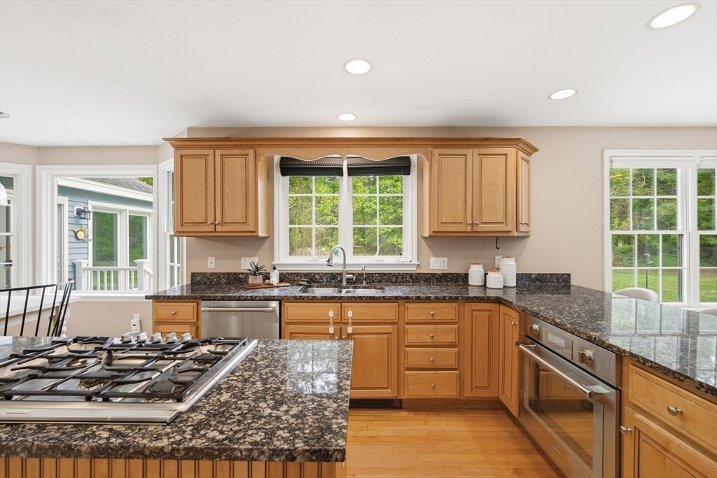 2 Stonecleave Road North Reading, MA 01864 - Photo 7 of 42
