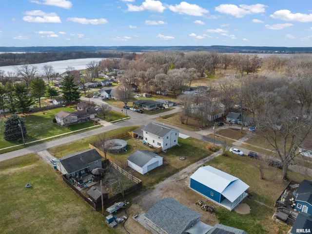 $170,000 | 400 North Oregon Street, East Peoria, IL 61611