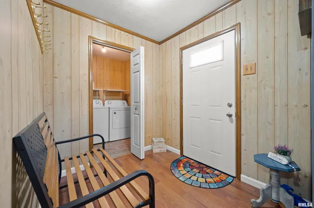 $170,000 | 400 North Oregon Street, East Peoria, IL 61611