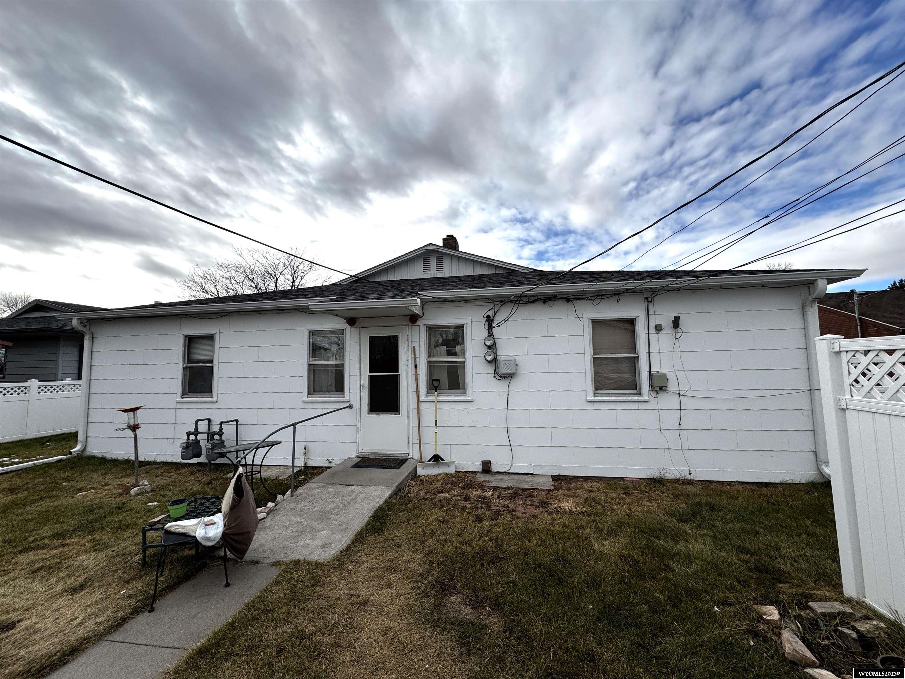 1925 East D Street Torrington, WY 82240 - Photo 19 of 33