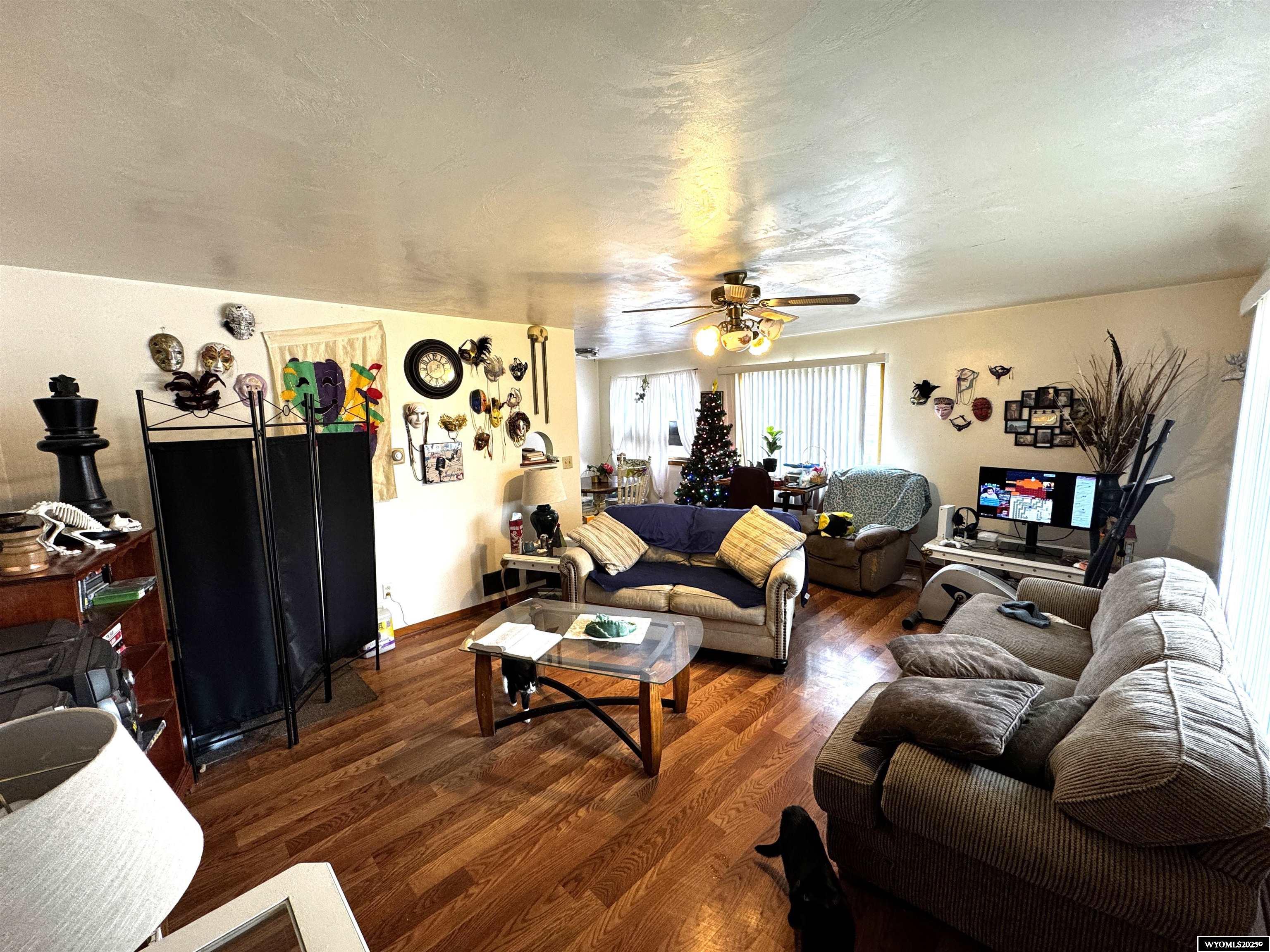 1925 East D Street Torrington, WY 82240 - Photo 2 of 33