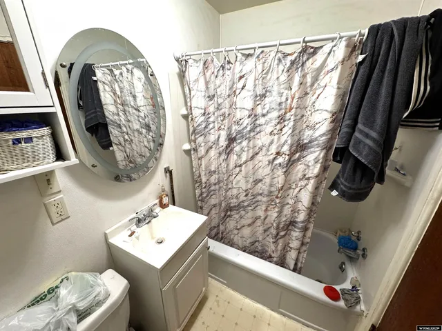 $185,000 | 1925 East D Street, Torrington, WY 82240