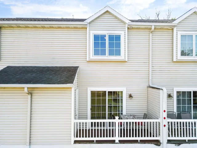 $282,500 | 2272 North Rusk, Madison, WI 53713