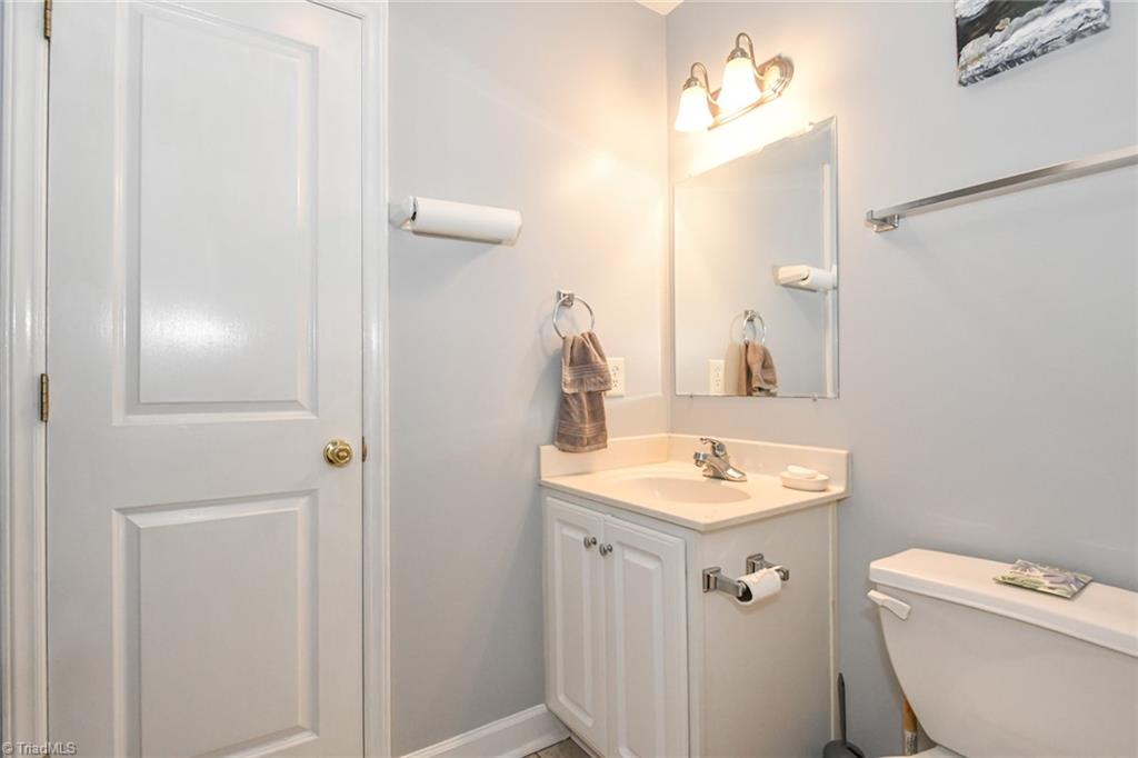 1770 Berkley Road Kernersville, NC 27284 - Photo 13 of 28