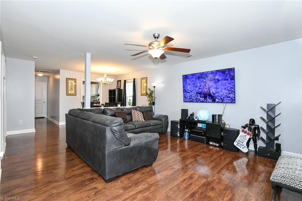 1770 Berkley Road Kernersville, NC 27284 - Photo 3 of 28