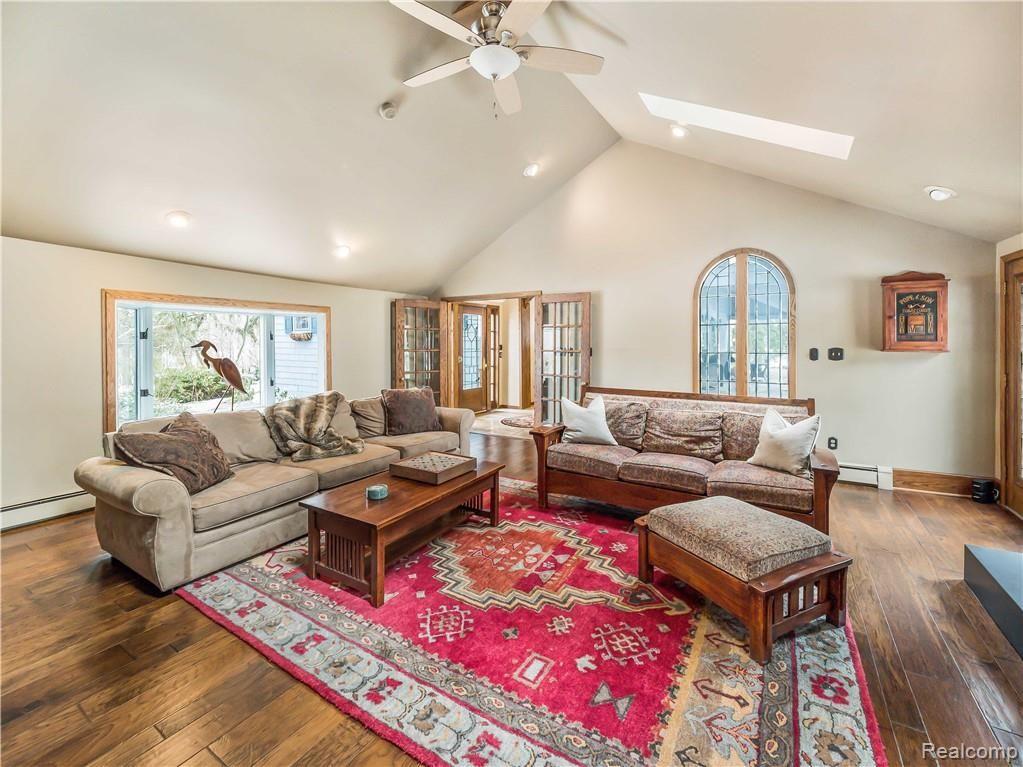32905 Bingham Road Franklin, MI 48025 - Photo 7 of 41