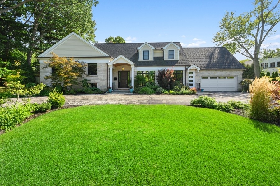 650 Hill Road Winnetka, IL 60093 - Photo 1 of 63