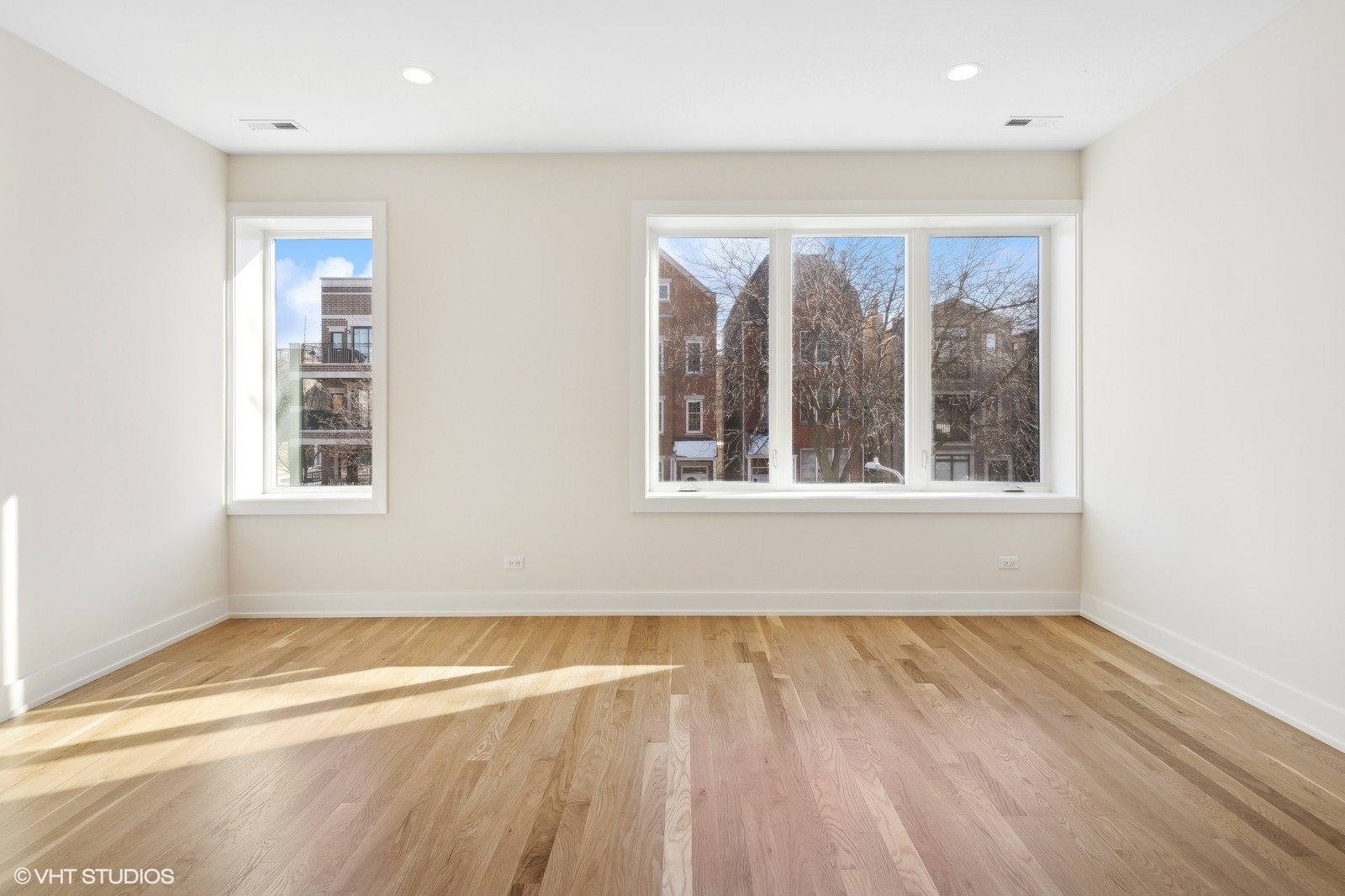 3252 North Racine Avenue, Unit 1 Chicago, IL 60657 - Photo 7 of 11