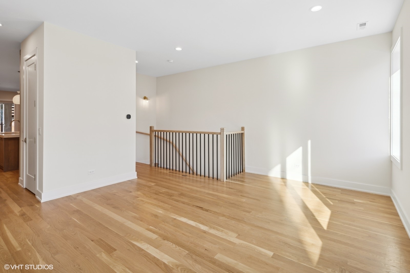 3252 North Racine Avenue, Unit 1 Chicago, IL 60657 - Photo 10 of 11