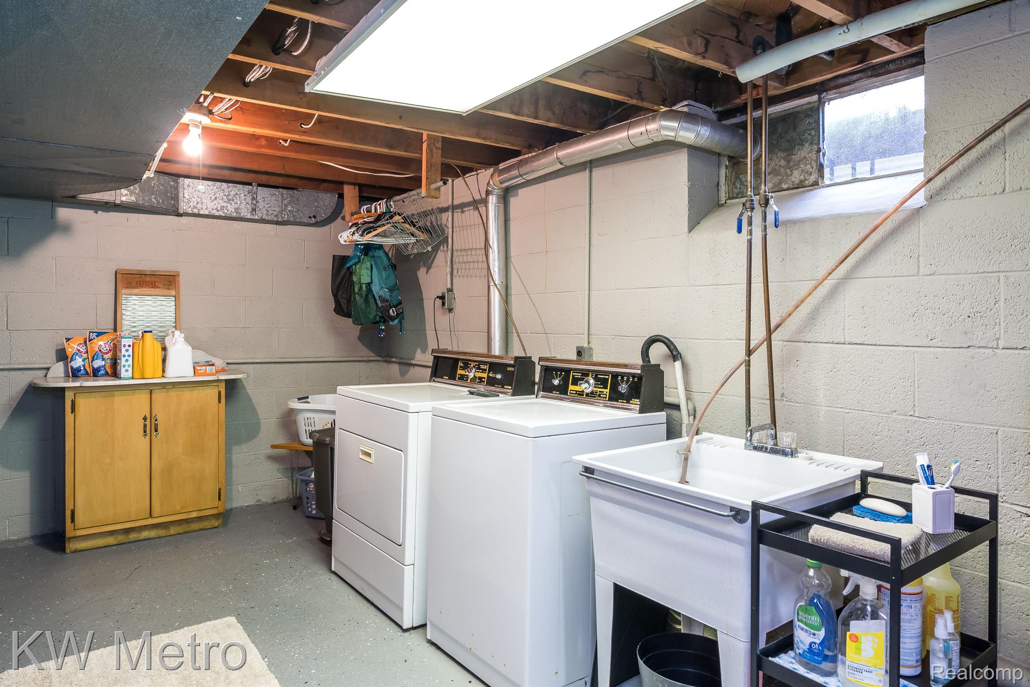 5805 Orion Road Rochester, MI 48306 - Photo 21 of 33 Basement Laundry Room