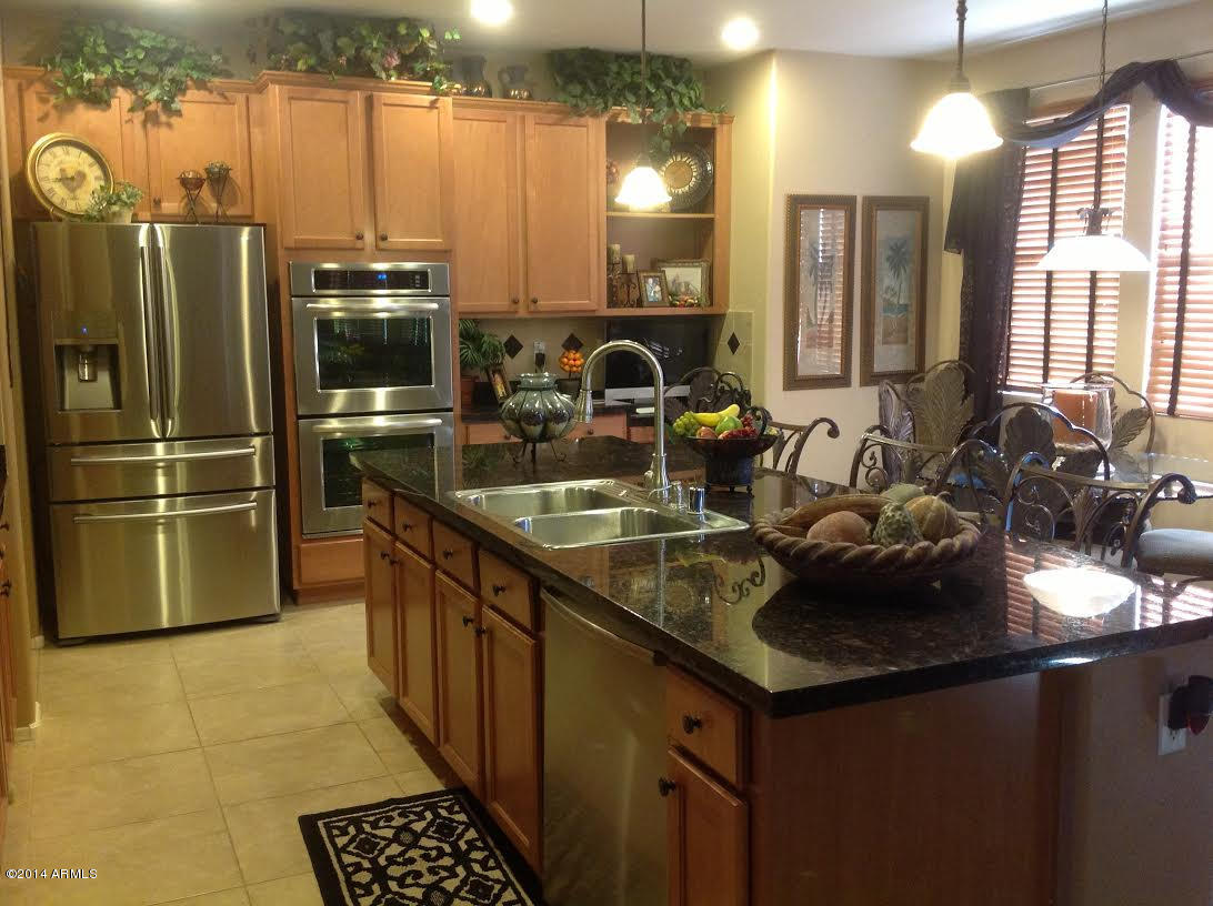 2619 West Trapanotto Road Phoenix, AZ 85086 - Photo 9 of 20 Kitchen 2