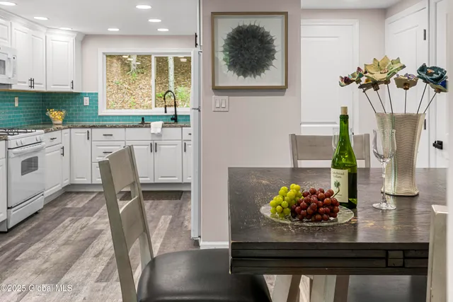 $349,999 | 128 Kleis Rd Spur, Fleischmanns, NY 12430