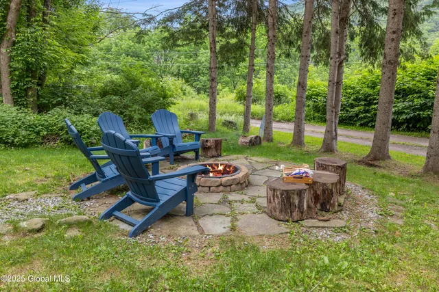 $349,999 | 128 Kleis Rd Spur, Fleischmanns, NY 12430