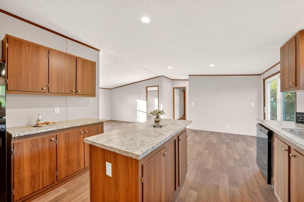 43740 Sunset Drive Paisley, FL 32767 - Photo 17 of 48 Gallery Image 17