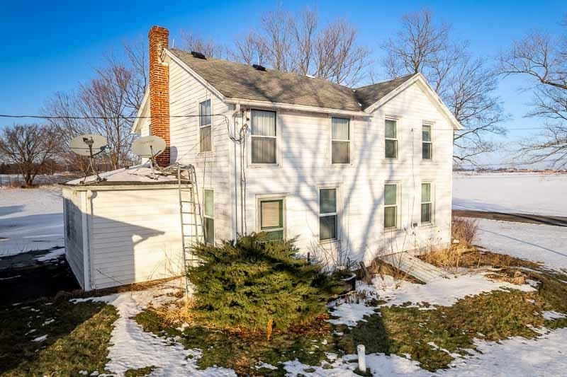 9202 Town Hall Road Belvidere, IL 61008 - Photo 2 of 42