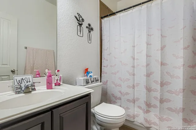 $355,000 | 806 Horn Run, San Antonio, TX 78245